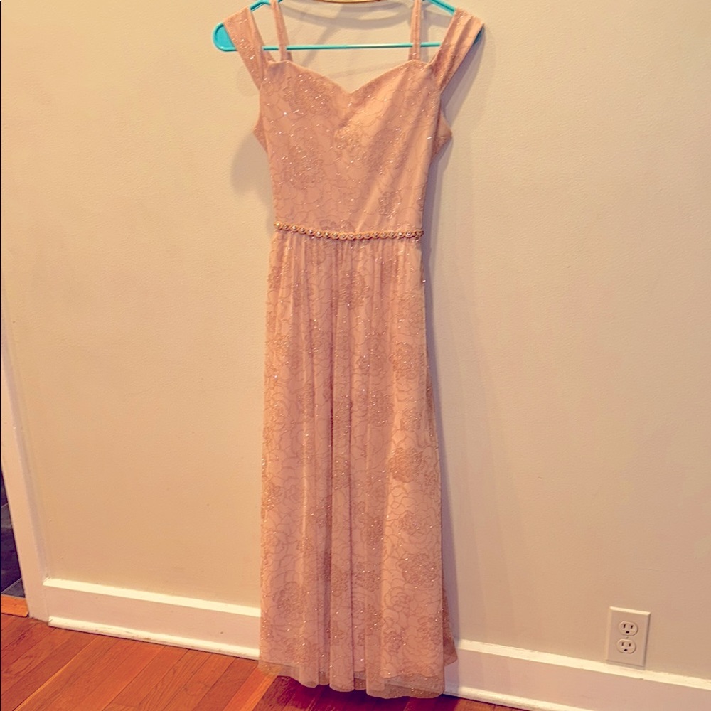 Elegant Beige Sleeveless Dress